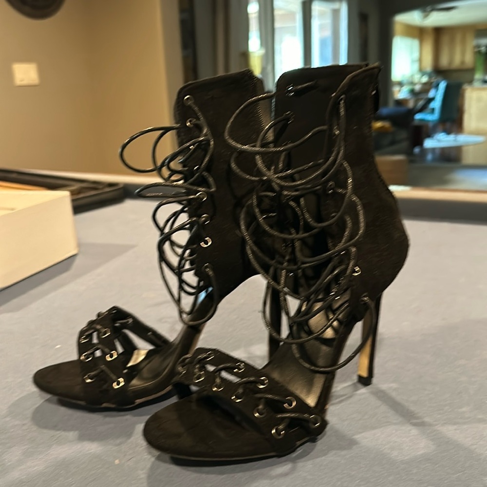 Paolo Russoto hi strapped ups laced stiletto Hills size 7.5-8